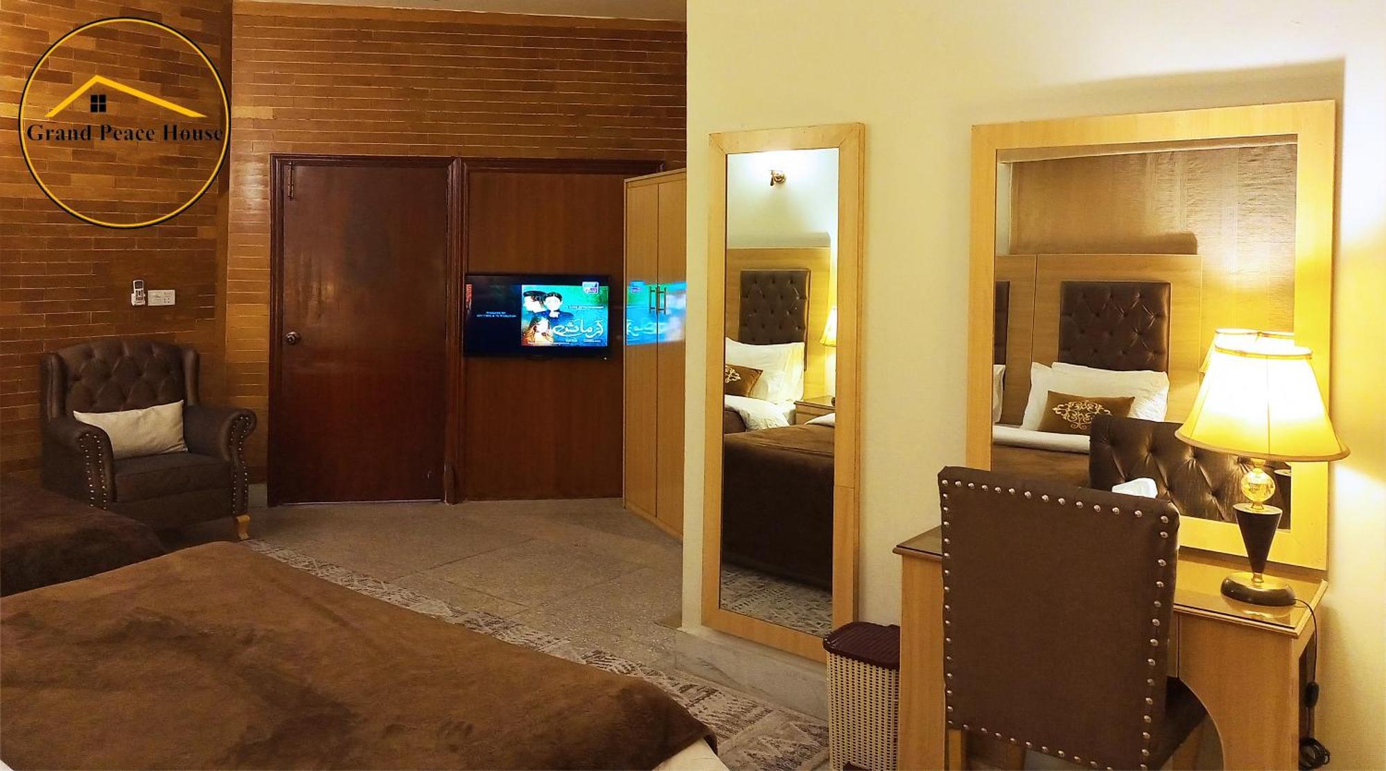 Grand Peace House II Bed & Breakfast Islamabad Exterior photo
